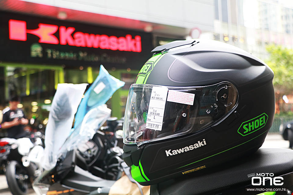 2018 KAWASAKI x SHOEI GT-AIR