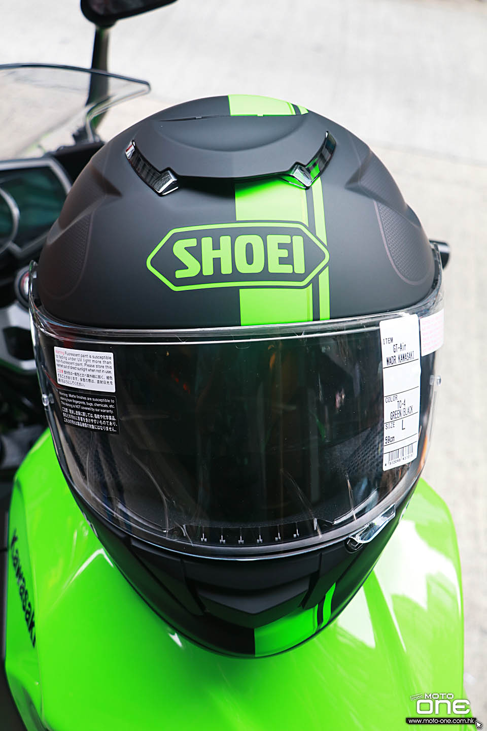 2018 KAWASAKI x SHOEI GT-AIR