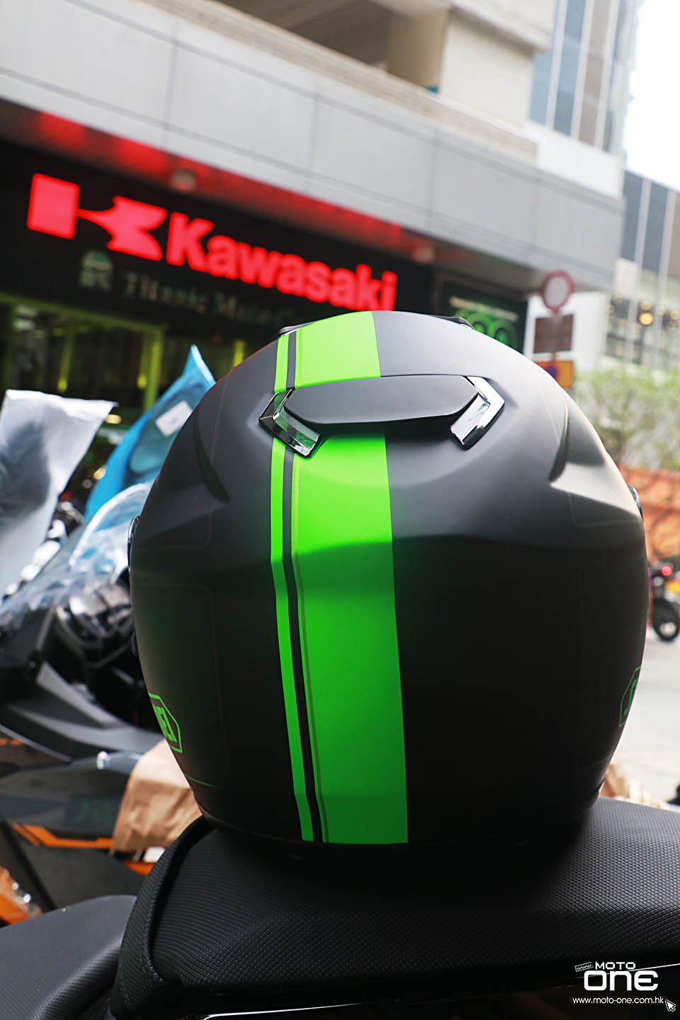 2018 KAWASAKI x SHOEI GT-AIR