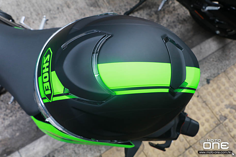 2018 KAWASAKI x SHOEI GT-AIR