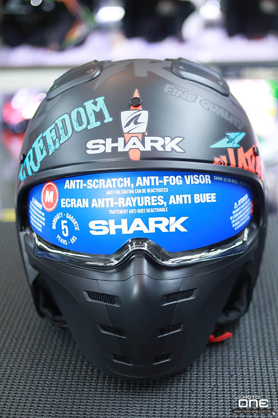 2018 SHARK X-Dark S-Dark