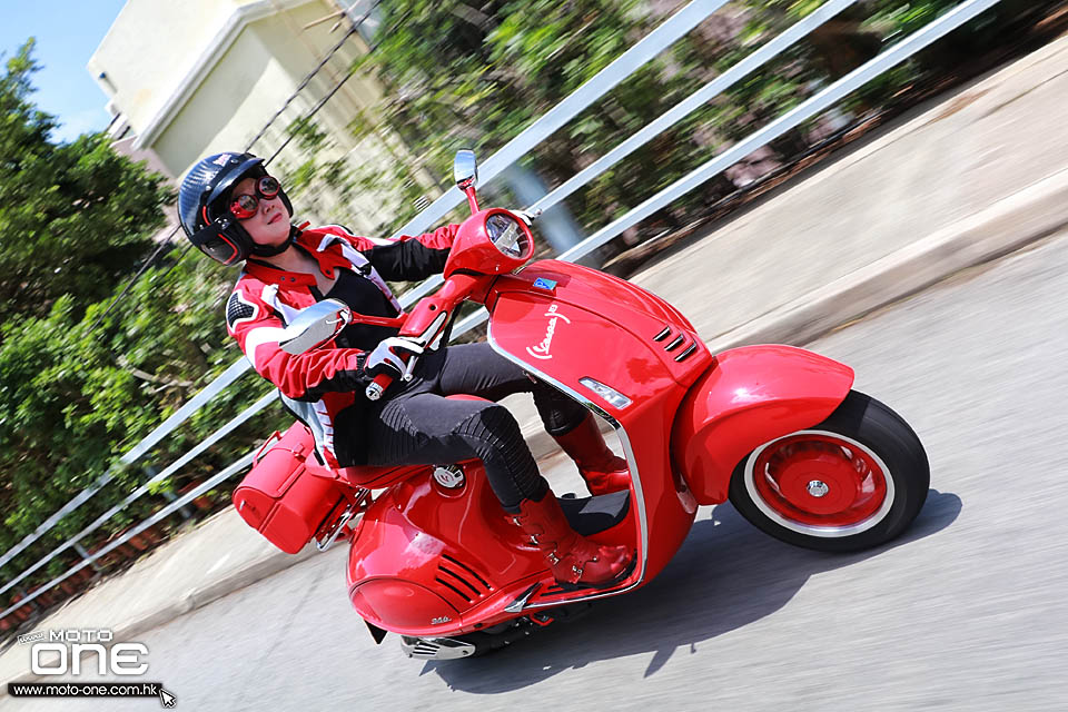 2018 VESPA 946 RED