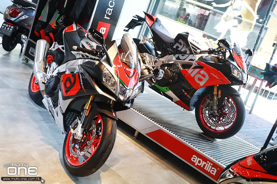 2018 APRILIA_RSV4 RF RR