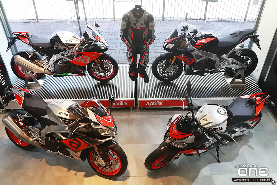 2018 APRILIA_RSV4 RF RR