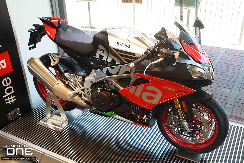 2018 APRILIA_RSV4 RF RR