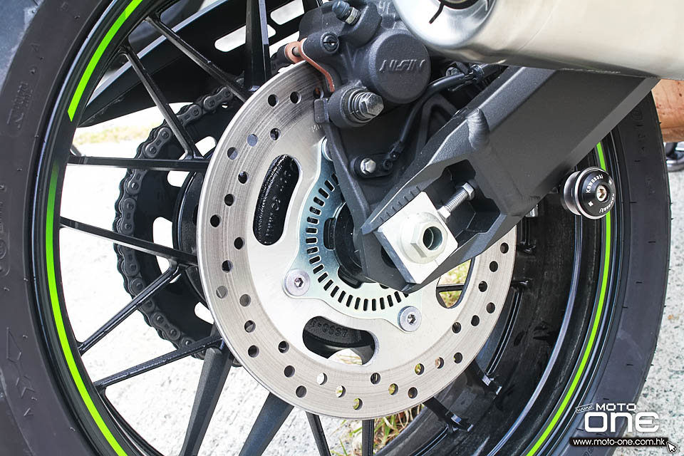 2018 KAWASAKI Z900RS AND Z900RS Cafe
