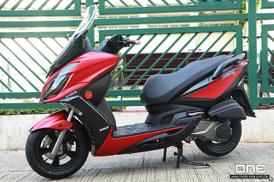 2018 KYMCO G-Dink 250i