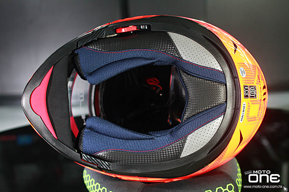 2018 MT HELMETS ATOM SV