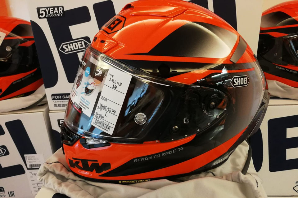 2018 KTM x SHOEI HELMET