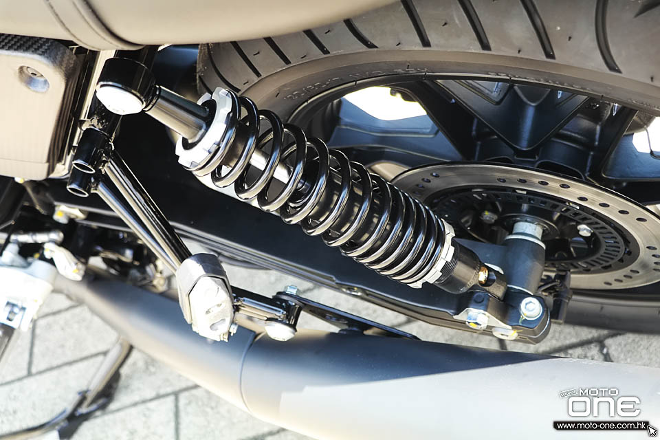 2018 MOTO GUZZI V7 3 CARBON SPECIAL STONE
