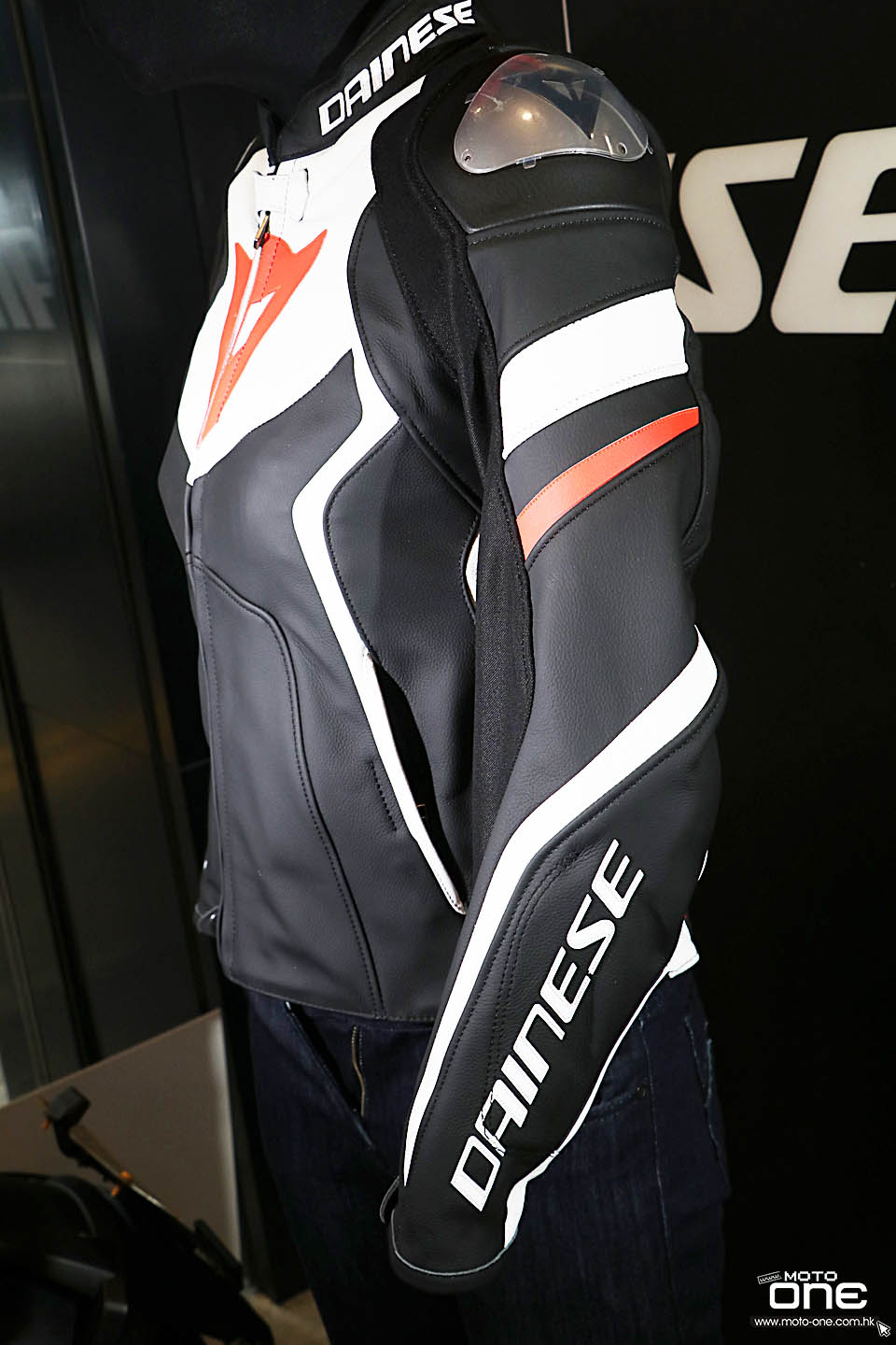 2018 DAINESE AVRO 4 Super Speed 3 LEATHER JACKET