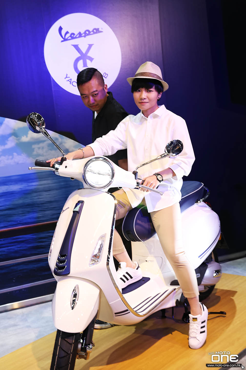 2019 VESPA GTS300 & PRIMAVERA 150 YACHT CLUB