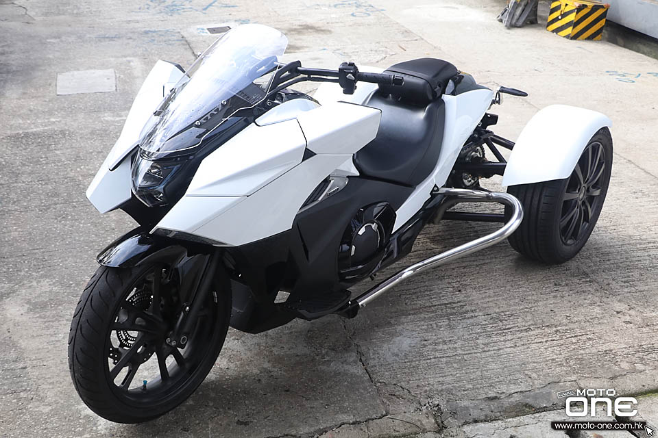 2018 AUTO JAPAN THREE WHEELS BIKE