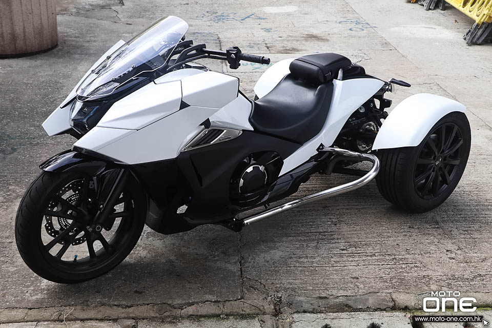 2018 AUTO JAPAN THREE WHEELS BIKE