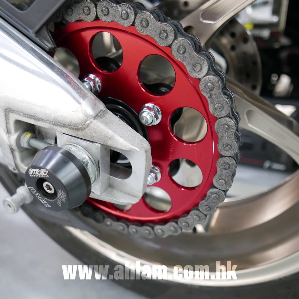 2018 APRILIA Tuono V4 Factory + OZ WHEELS