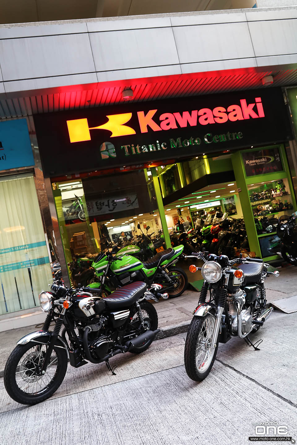 2018 KAWASAKI W800