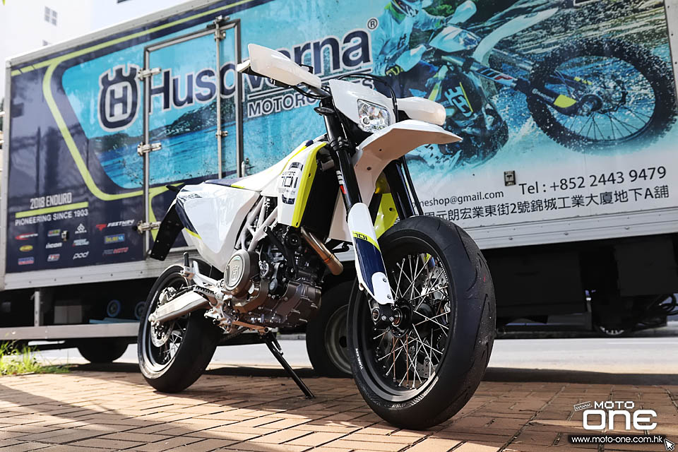 2019 HUSQVARNA 701 SUPERMOTO