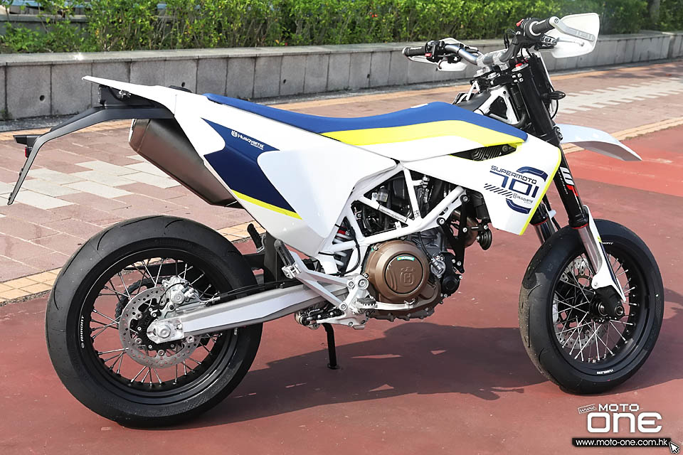 2019 HUSQVARNA 701 SUPERMOTO