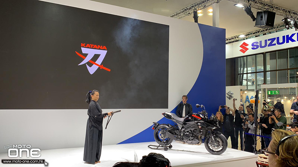 2018_suzuki katana