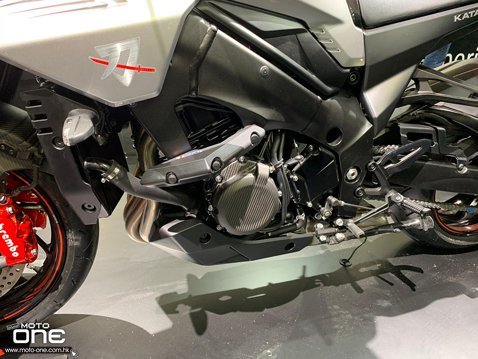 2018_suzuki katana