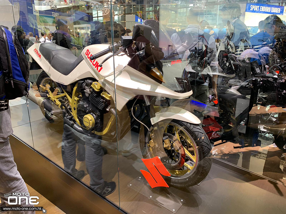 2018_suzuki katana