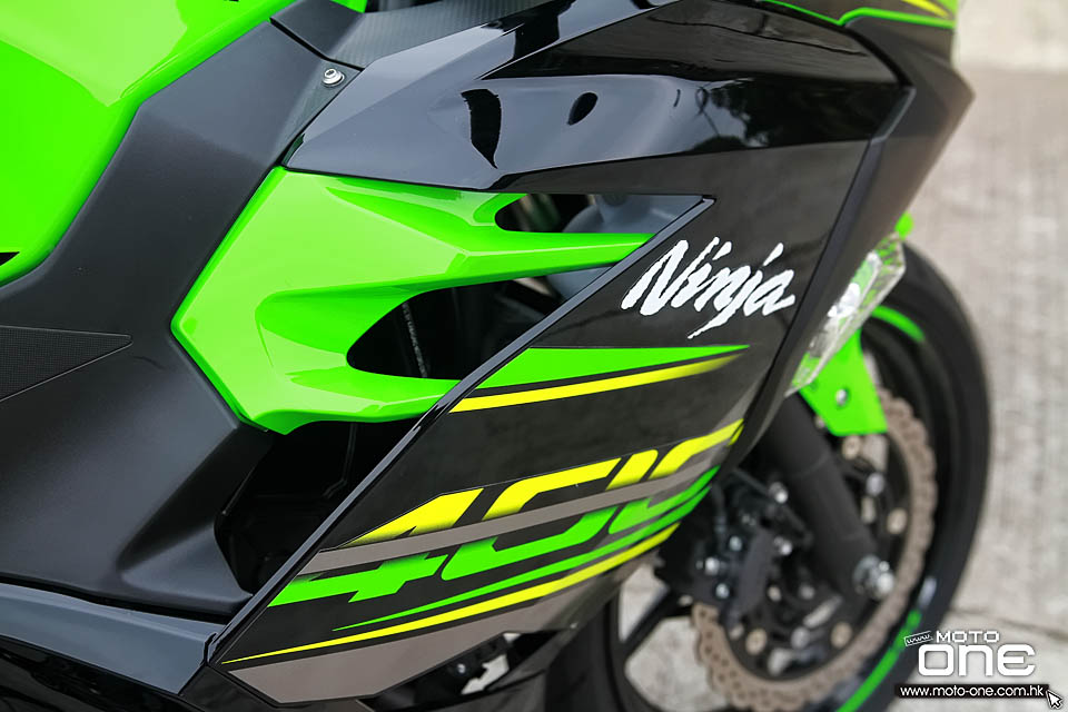 2018 KAWSAKI NINJA400 LADY RIDER