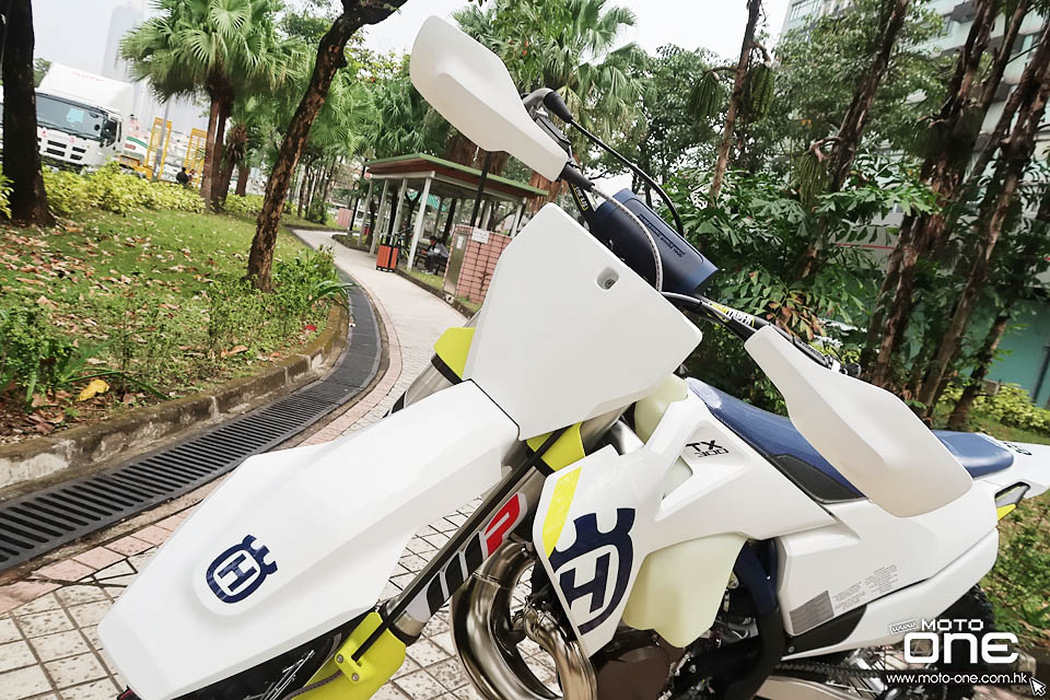 2019 HUSQVARNA TX300