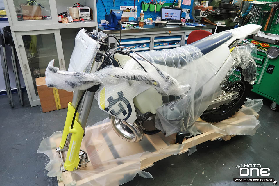 2019 HUSQVARNA TX300