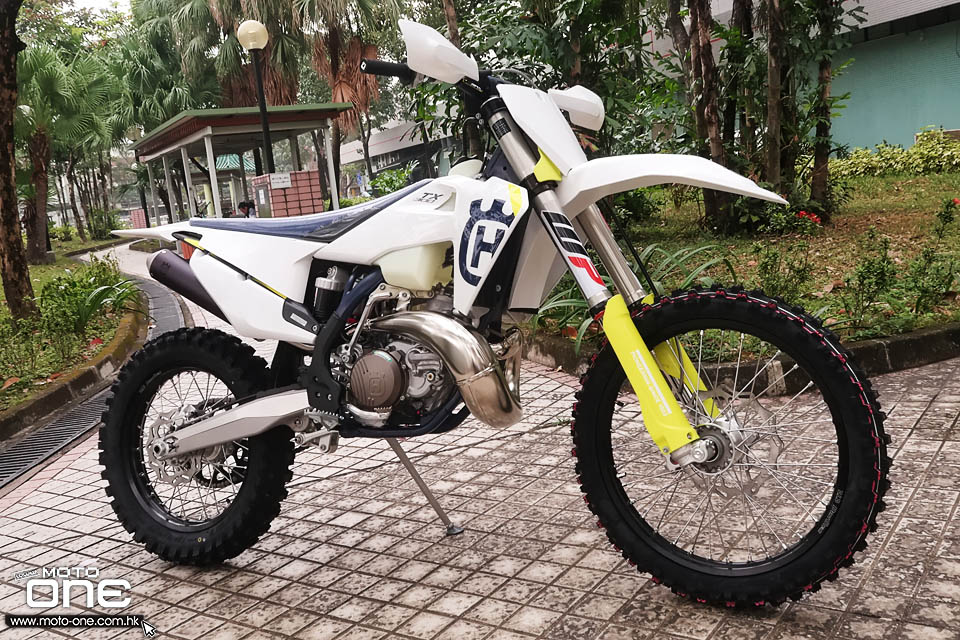 2019 HUSQVARNA TX300