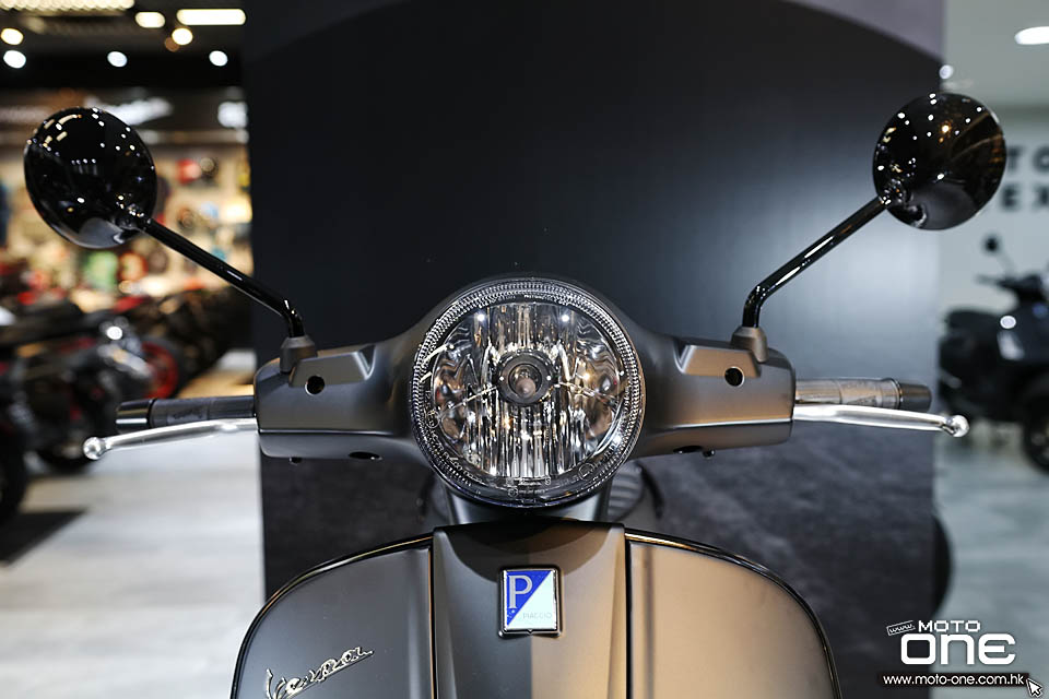 2019 VESPA GTS300 NOTTE