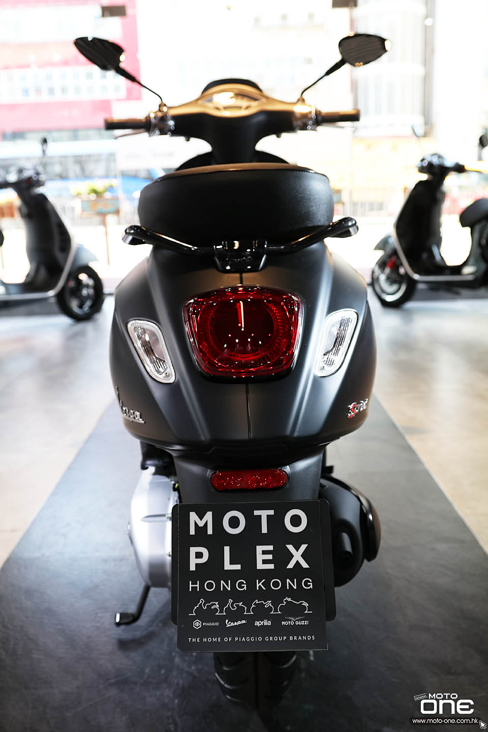 2019 VESPA SPRINT 150 NOTTE