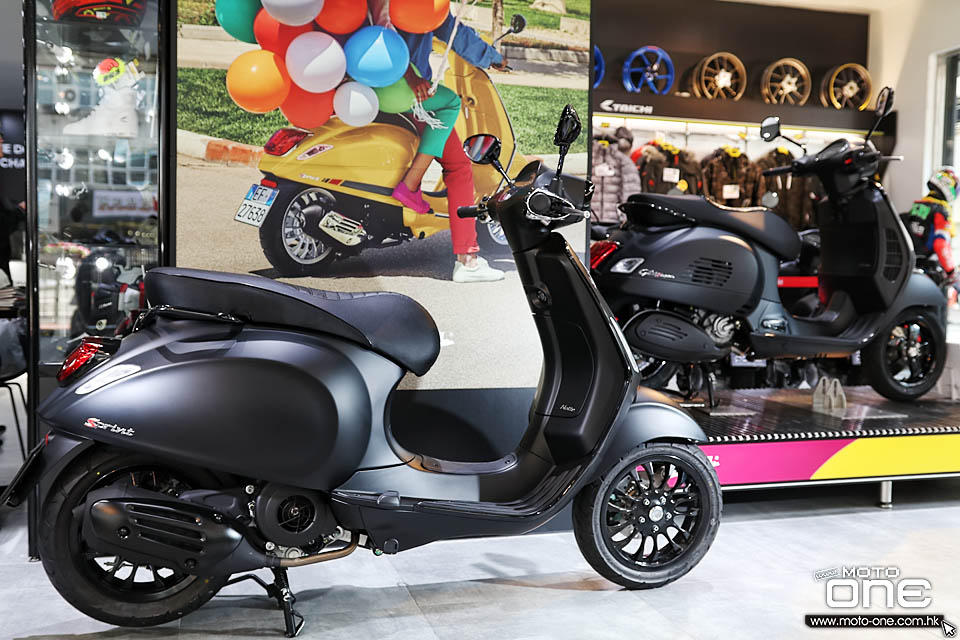 2019 VESPA SPRINT 150 NOTTE