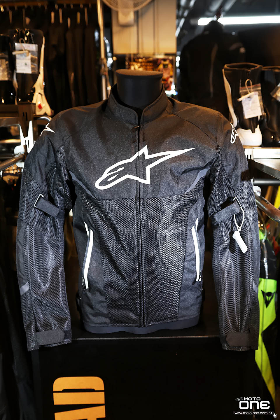 2019 ALPINESTARS AXEL AIR