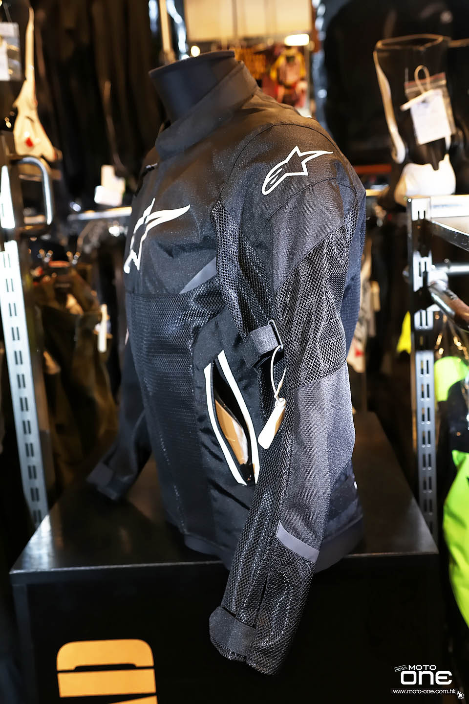 2019 ALPINESTARS AXEL AIR