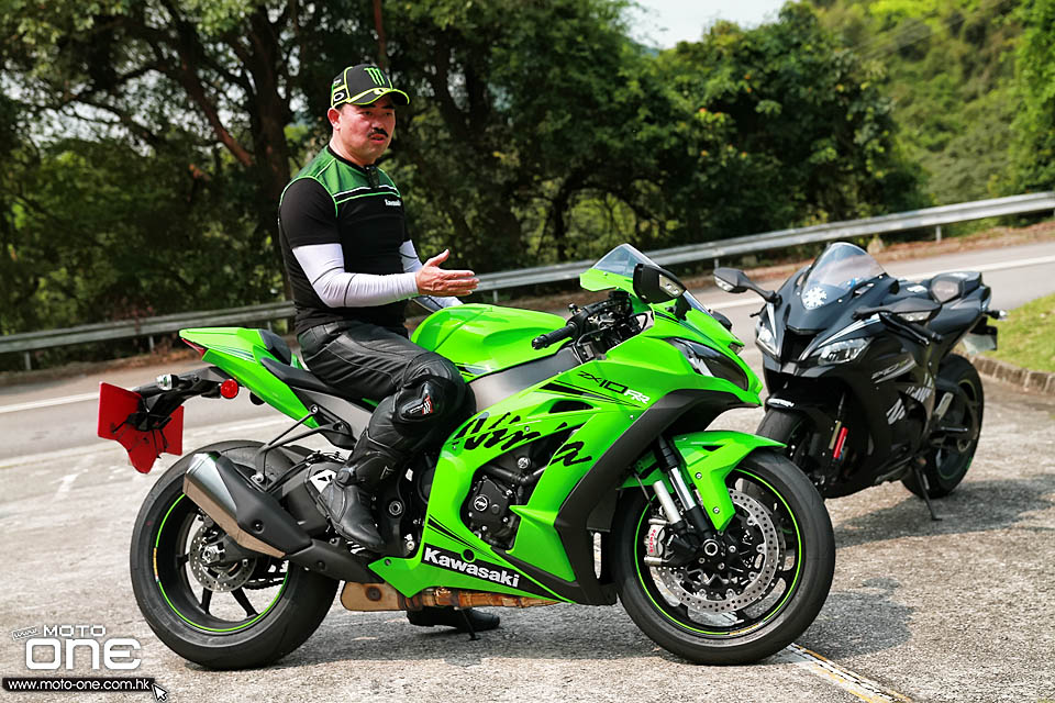 2019 KAWASAKI ZX-10RR TEST