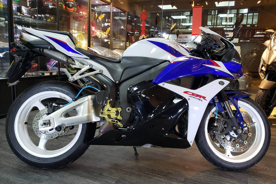 2019 SILVER STAR CBR600RR