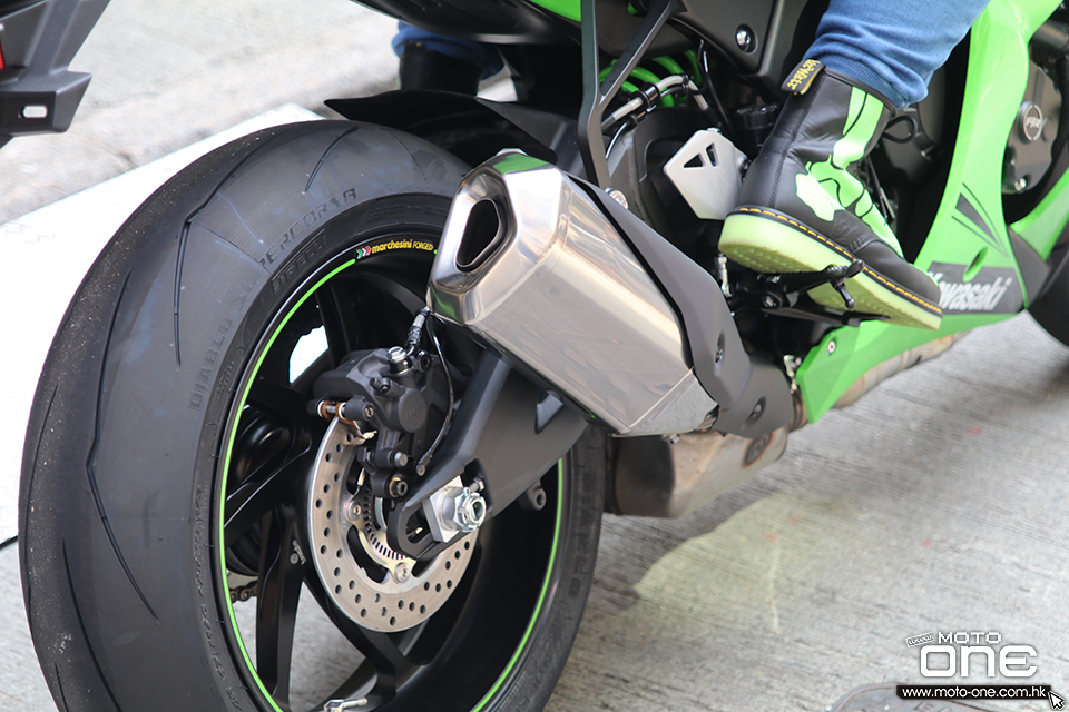 2019_kawasaki zx-10rr