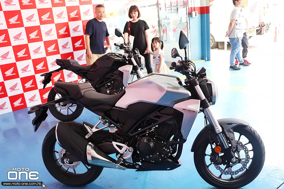 2019 HONDA FORZA 300 CB300R