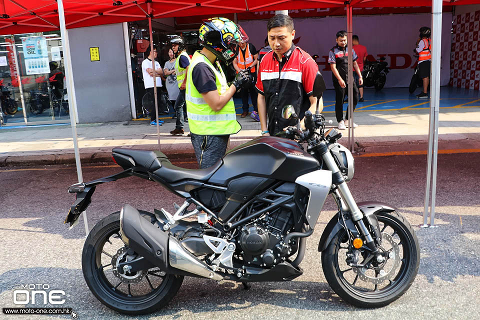 2019 HONDA FORZA 300 CB300R