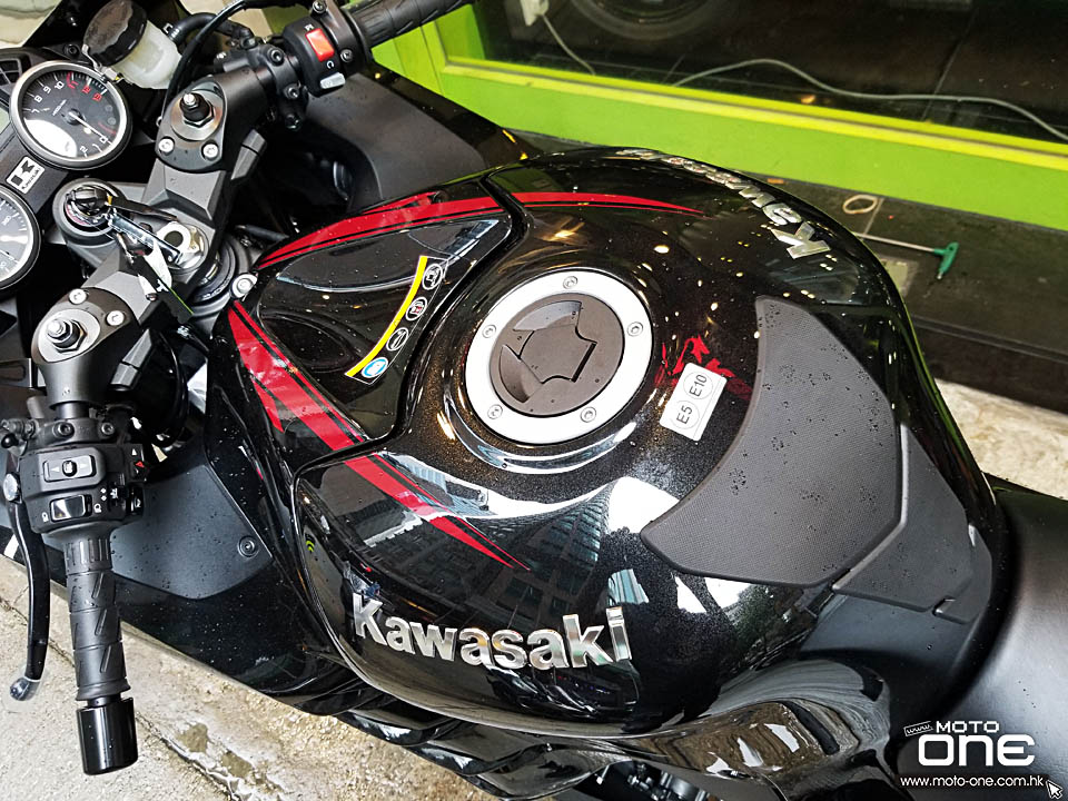 2019 KAWASAKI ZZR1400