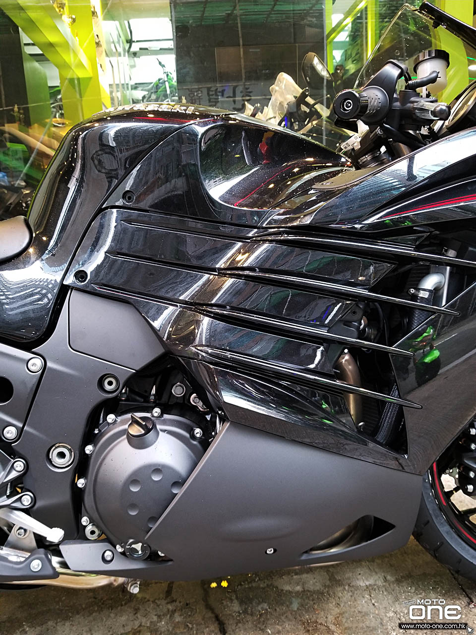 2019 KAWASAKI ZZR1400