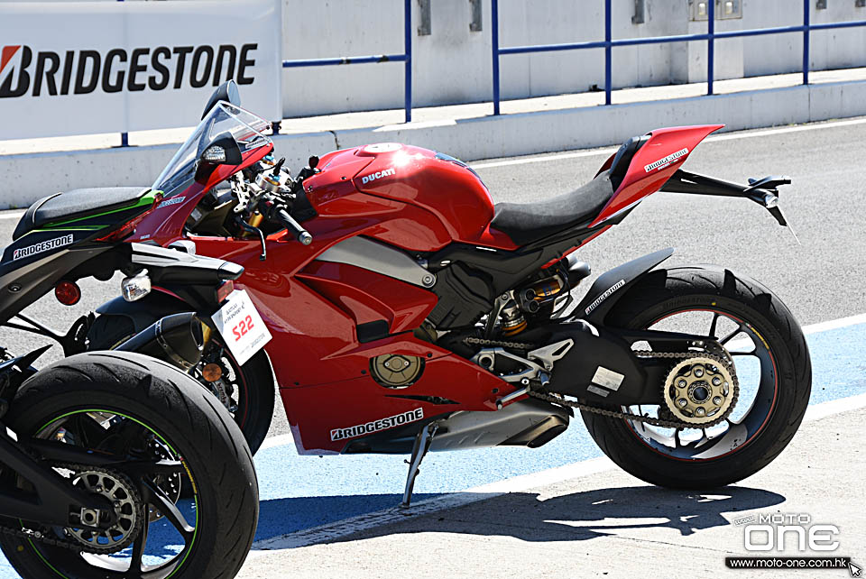 2019 bridgestone Battlax Hypersport s22