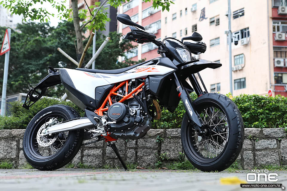 2019 KTM 690 SMC-R