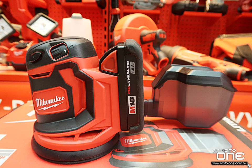 2019 MILWAUKEE M18 RANDOM ORBITAL SANDER