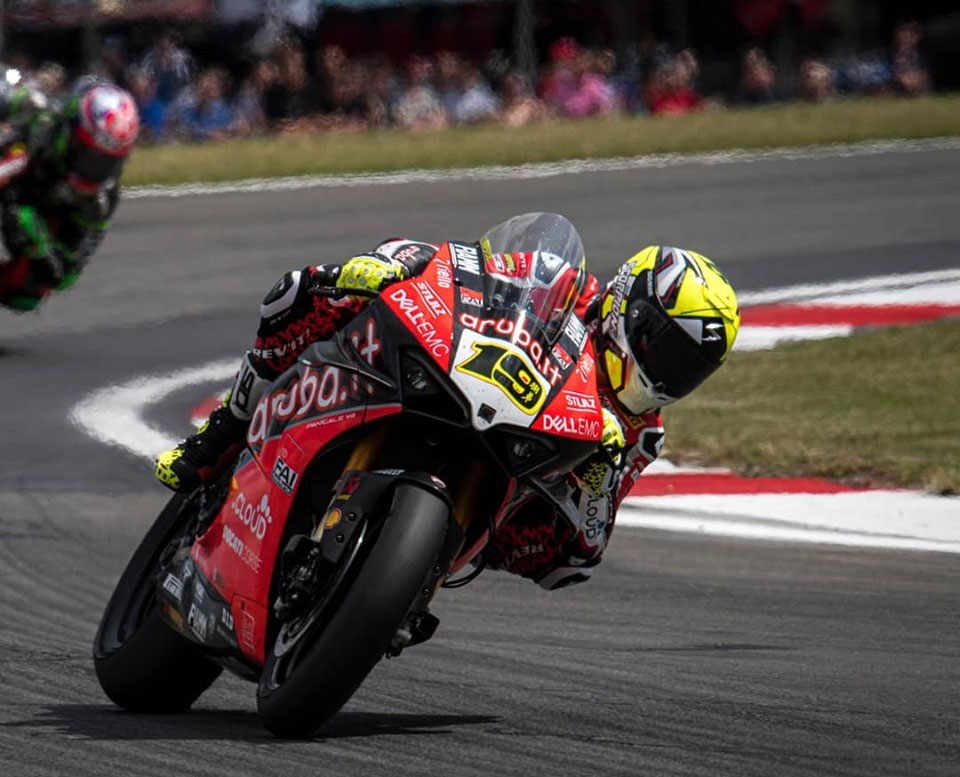 2019_wsbk british race2