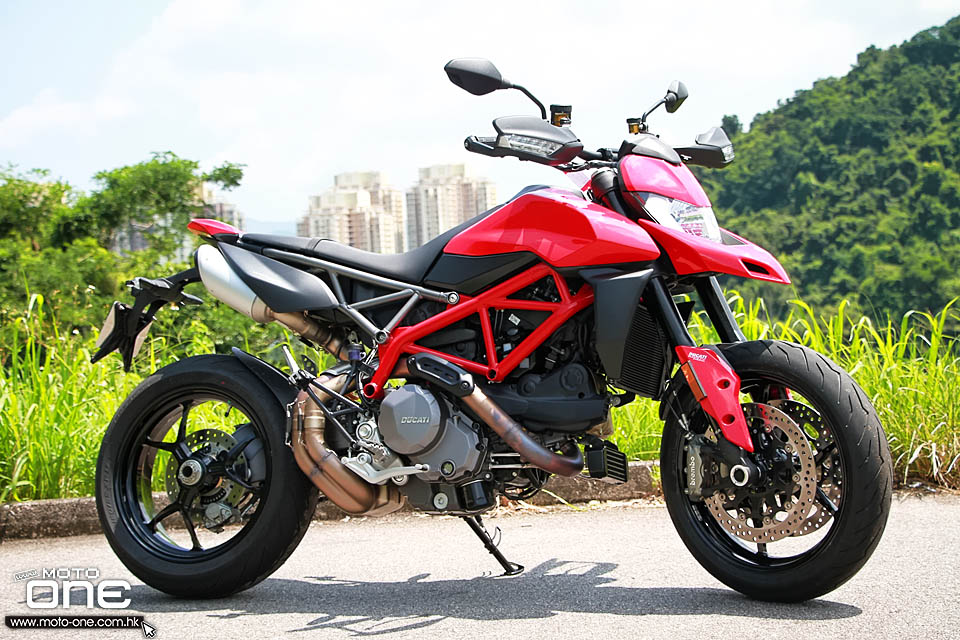 2019 DUCATI HYPERMOTARD 950