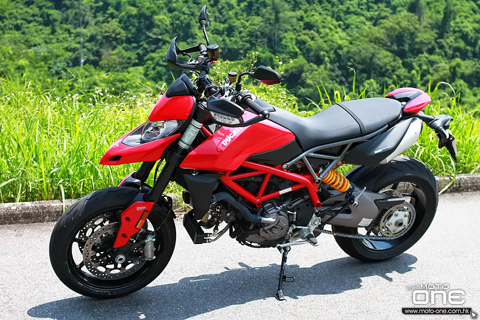 2019 DUCATI HYPERMOTARD 950