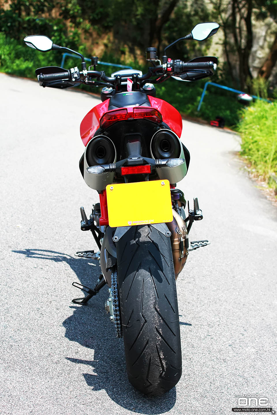 2019 DUCATI HYPERMOTARD 950