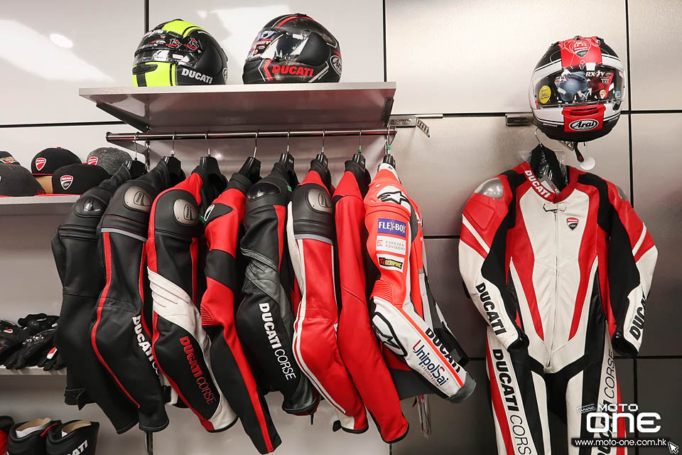 2019 DUCATI SHOWROOM_