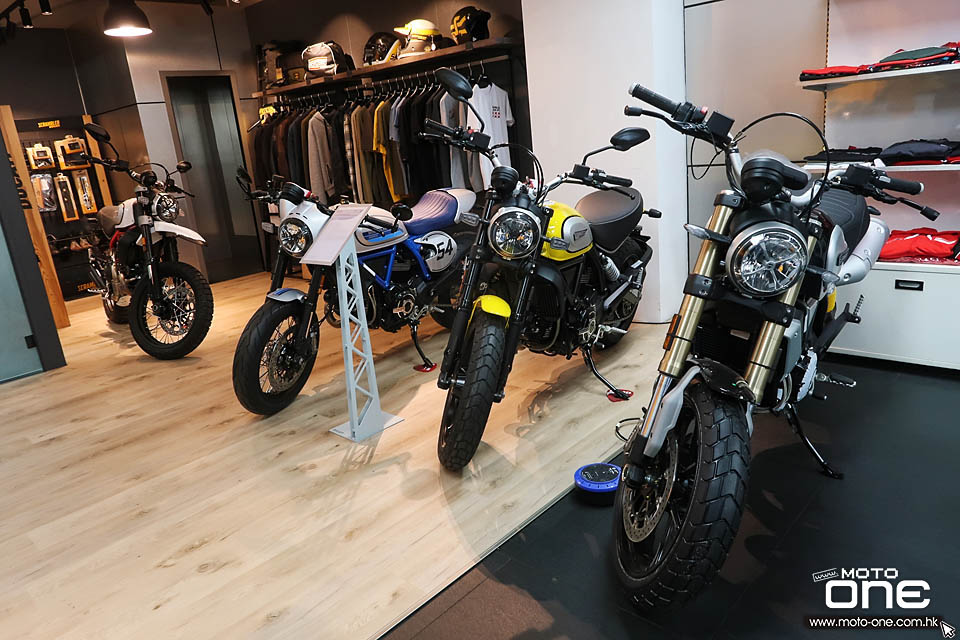 2019 DUCATI SHOWROOM_